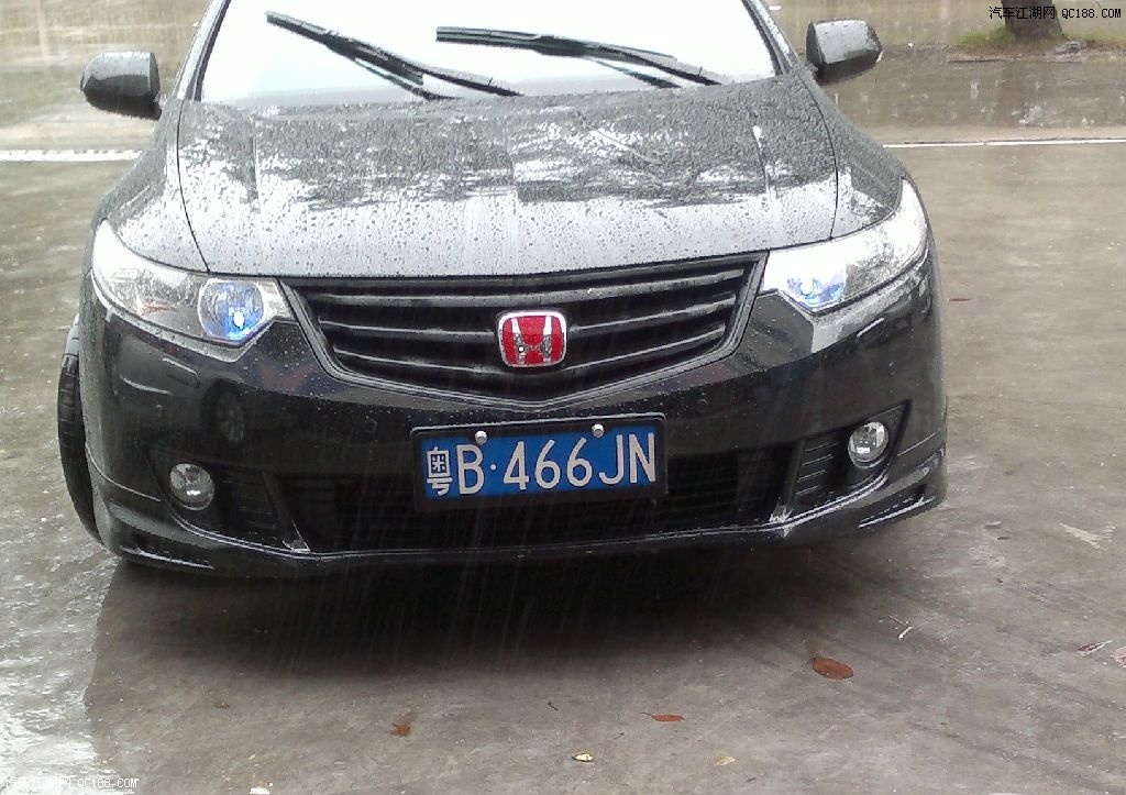 
人生三大躲不外：朋侪圈毒鸡汤、抖音小姐姐、电梯洗脑广告-M