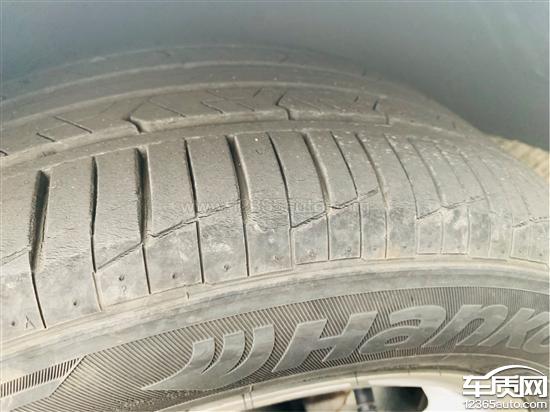 MK电竞：玉林附小与德格县阿须小学开展“心系阿须帮扶捐赠仪式