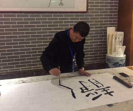 校园广告文案的撰写技巧_MK电竞